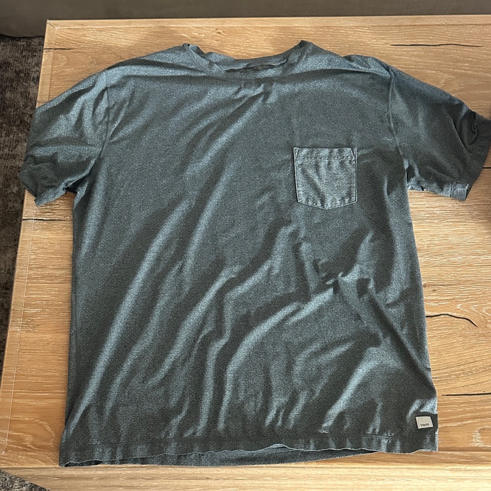Vuori Charcoal Short Sleeve Tee